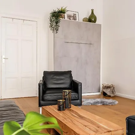Daire 90sqm 2br Biz Loft - 5min Station Berlin