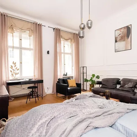 90sqm 2br Biz Loft - 5min Station *