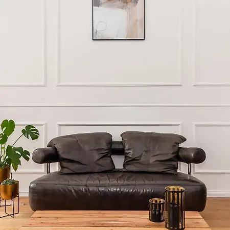 90sqm 2br Biz Loft - 5min Station *