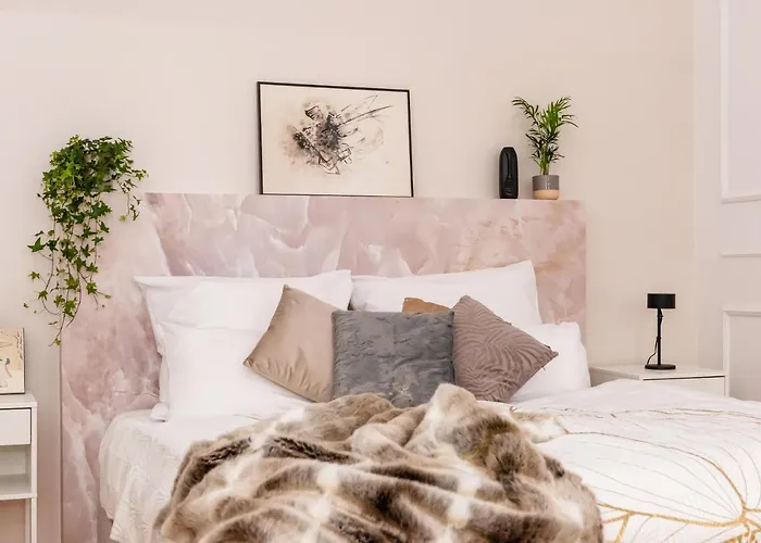 90sqm 2br Biz Loft - 5min Station *