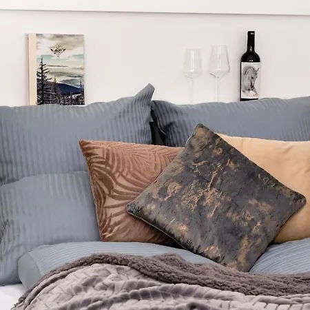 90sqm 2br Biz Loft - 5min Station Apartamento