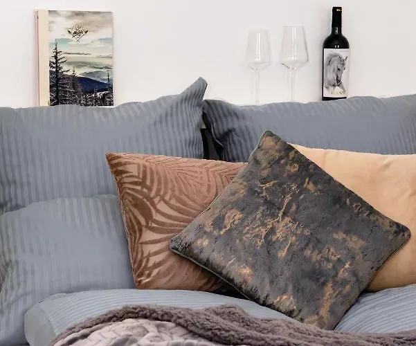 90sqm 2br Biz Loft - 5min Station Apartmán