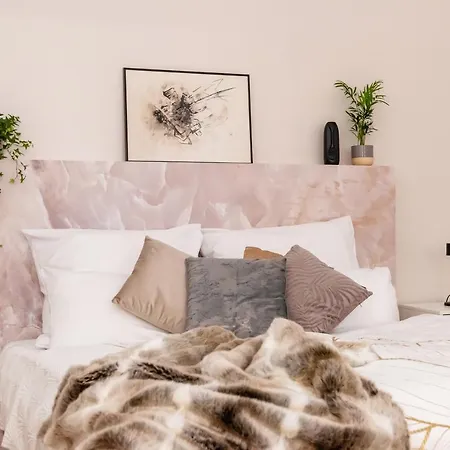 90sqm 2br Biz Loft - 5min Station *