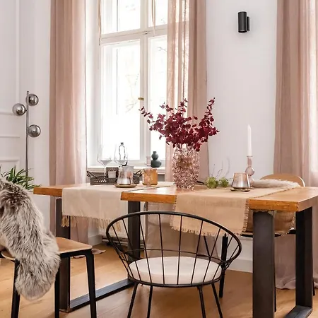 90sqm 2br Biz Loft - 5min Station דירה *